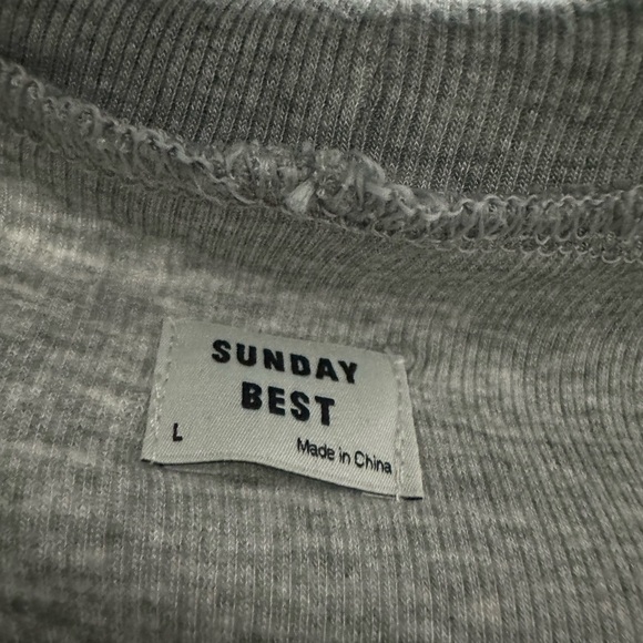 Sunday Best - Grey Freshman Turtleneck - Picture 3 of 5